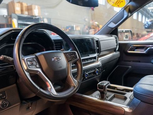 Used 2023 Chevrolet Silverado 1500 RST image 19