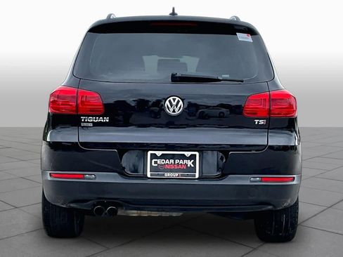 Used 2017 Volkswagen Tiguan Limited FWD image 5