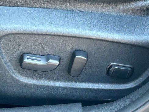 Used 2016 Nissan Rogue AWD image 28