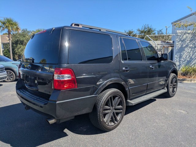 Used 2015 Ford Expedition XLT w/ Equipment Group 202A AWD/4WD image 3