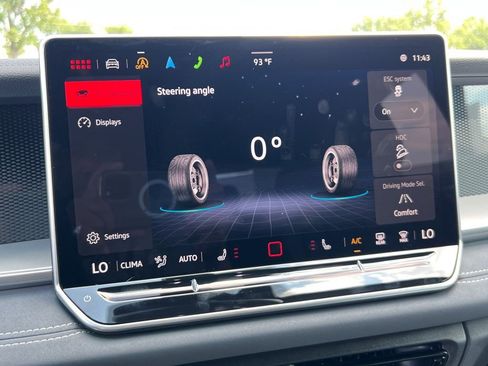 New 2025 Volkswagen Tiguan SE R-Line image 24