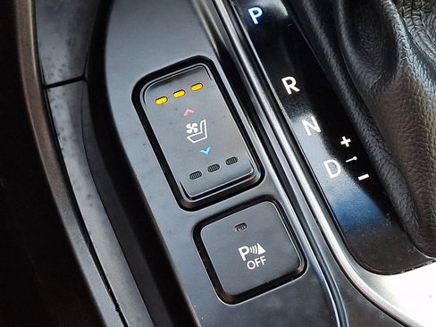 Used 2017 Hyundai Santa Fe Limited w/ Cargo Package image 25