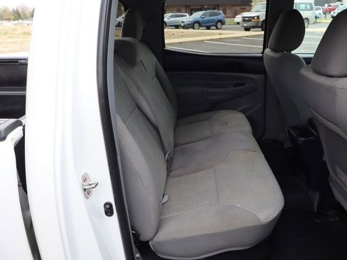 Used 2013 Toyota Tacoma 4x4 Double Cab w/ SR5 Pkg image 21