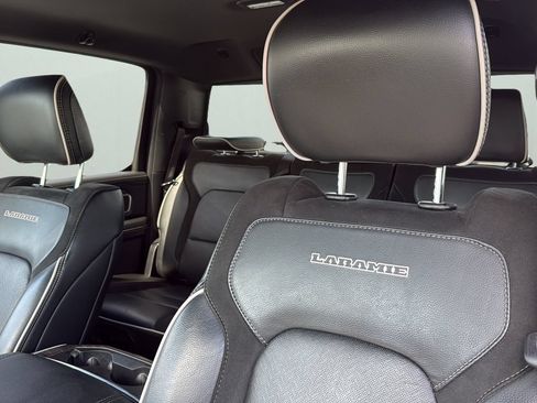 Used 2025 RAM 1500 Laramie AWD/4WD image 10