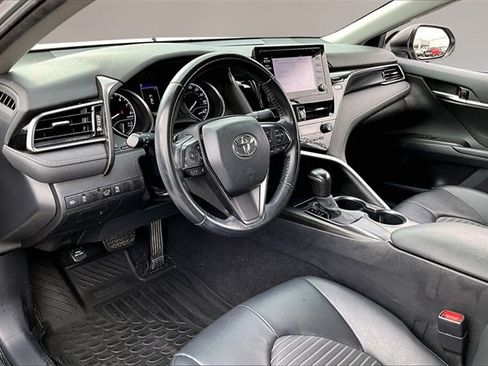 Used 2021 Toyota Camry SE image 14