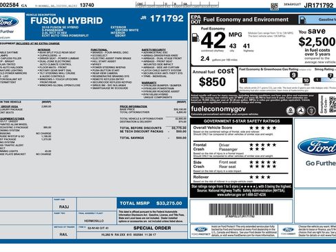 Used 2018 Ford Fusion SE w/ Equipment Group 602A FWD image 3