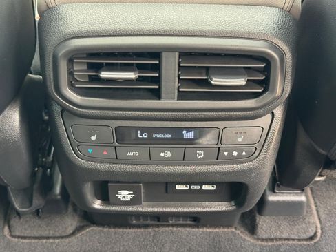 Certified 2023 Honda Pilot Elite image 18