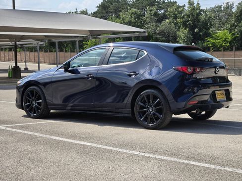 Used 2024 MAZDA MAZDA3 s FWD image 5