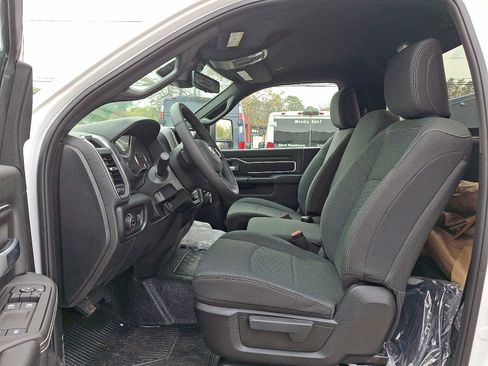 New 2026 RAM 5500 4x4 Regular Cab image 9