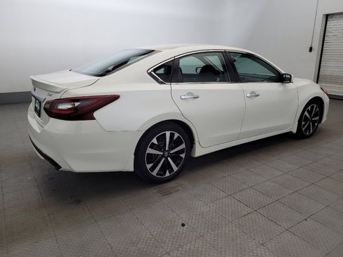 Used 2018 Nissan Altima 2.5 SR FWD image 10