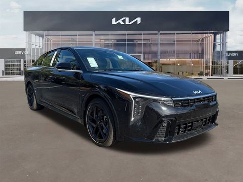 New 2025 Kia K4 GT-Line Turbo image 1