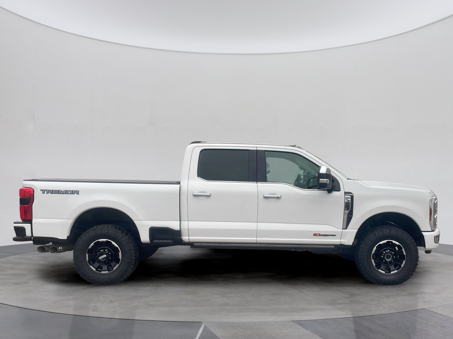 Used 2026 Ford F350 Platinum w/ Platinum Plus Package AWD/4WD image 7