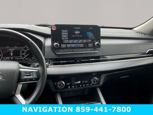 Used 2024 Mitsubishi Outlander SE Black Edition AWD/4WD image 9