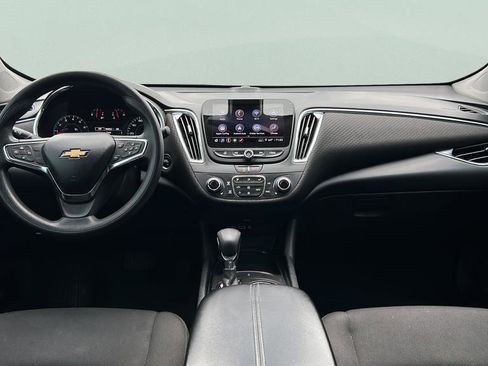 Used 2021 Chevrolet Malibu LT FWD image 15