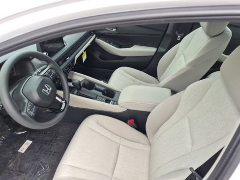 New 2026 Honda Accord SE image 18