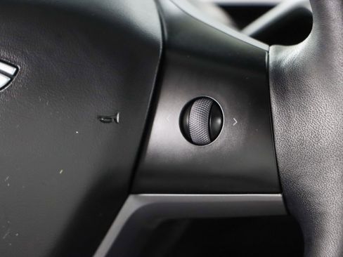 Used 2024 Tesla Model Y Long Range image 14