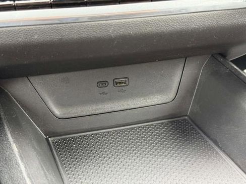 Certified 2025 Chevrolet Equinox LT w/ Convenience Package II image 27