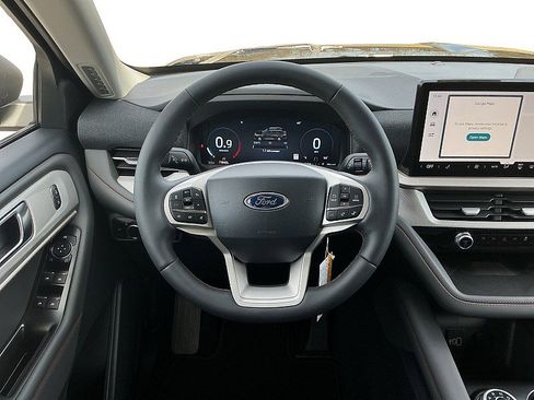 New 2026 Ford Explorer Active image 15