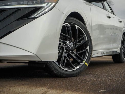 New 2026 Nissan Sentra SR w/ SR Premium Package image 6