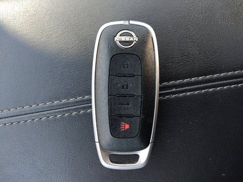 Used 2024 Nissan Sentra SV FWD image 32