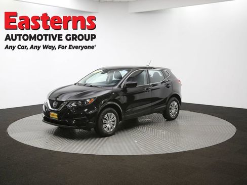 Used 2020 Nissan Rogue Sport S image 54