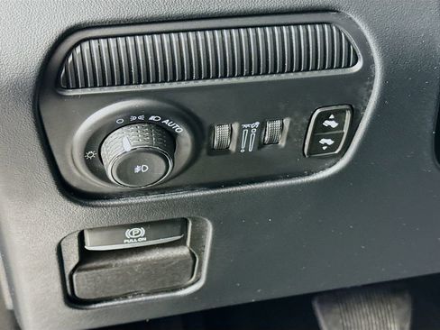 Used 2024 Jeep Grand Wagoneer L Series II w/ Quick Order Packagew 28T image 10