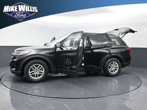 New 2026 Ford Explorer Active RWD image 36