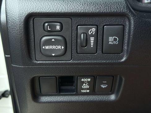 Used 2022 Toyota 4Runner TRD Off-Road Premium w/ Moonroof Package AWD/4WD image 30