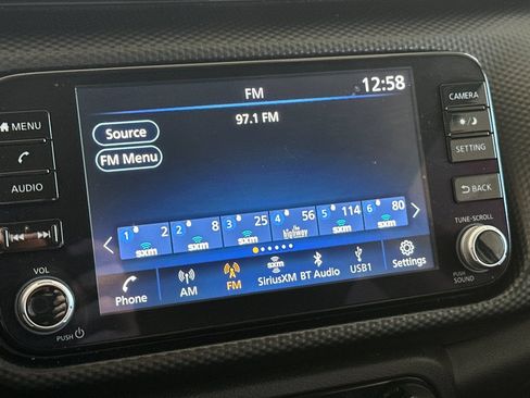 Used 2022 Nissan Kicks SV w/ Interior Electronics Package FWD image 17