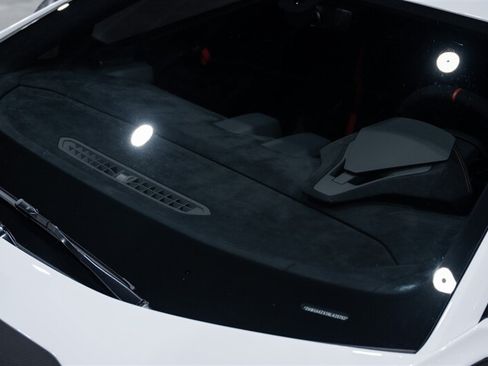 Used 2022 Lamborghini Huracan STO RWD image 61