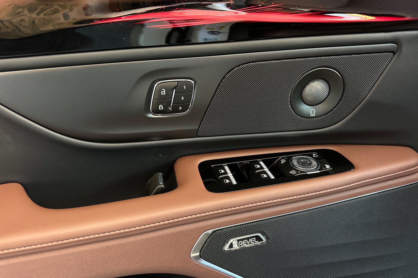 New 2026 Lincoln Nautilus Reserve AWD/4WD image 10