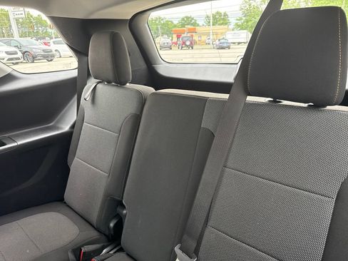 Used 2021 Chevrolet Traverse LT FWD image 47