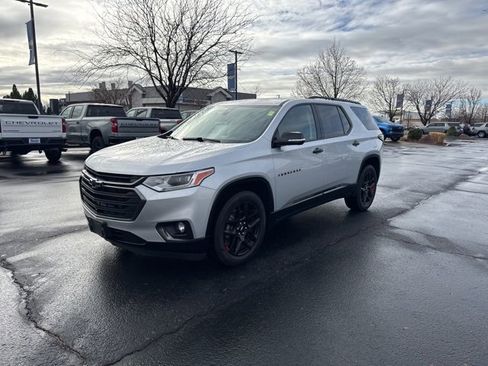 Used 2020 Chevrolet Traverse Premier w/ Redline Edition image 3