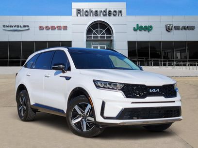 Used 2023 Kia Sorento S w/ Panoramic Sunroof Package