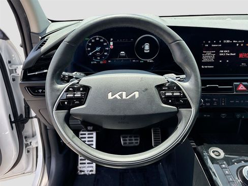 Used 2023 Kia Niro Wave FWD image 11