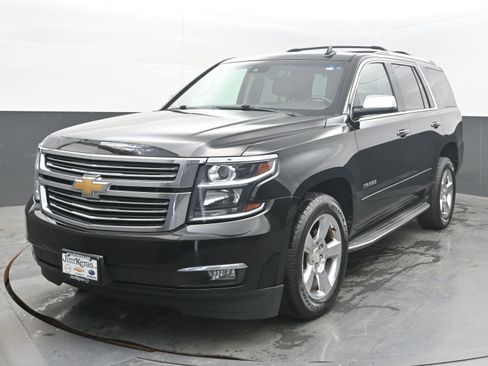 Used 2017 Chevrolet Tahoe Premier image 3