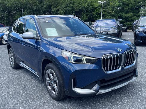 Certified 2023 BMW X1 xDrive28i w/ Premium Package AWD/4WD image 3