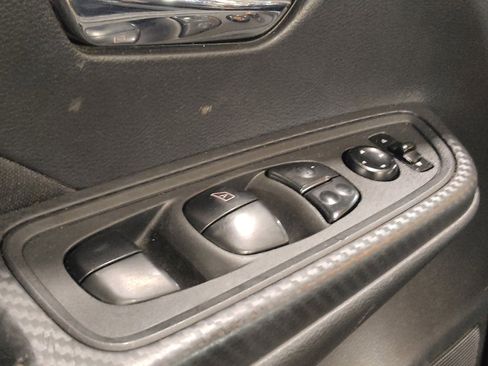 Used 2021 Nissan Versa SV FWD image 27