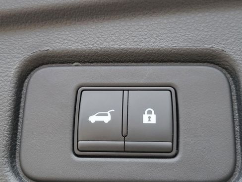 Certified 2023 Nissan Pathfinder SL w/ SL Premium Package image 18