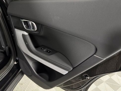 Used 2024 Polestar Polestar 2 image 32