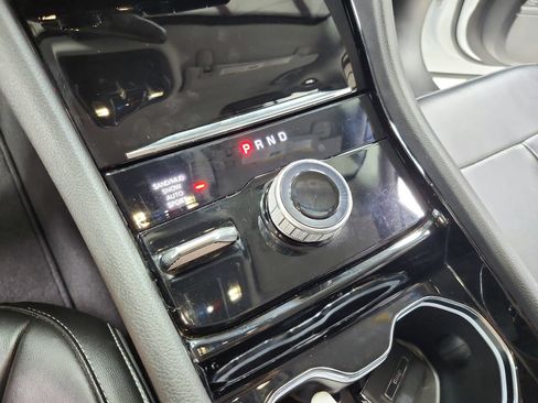 Used 2023 Jeep Grand Cherokee Limited AWD/4WD image 26