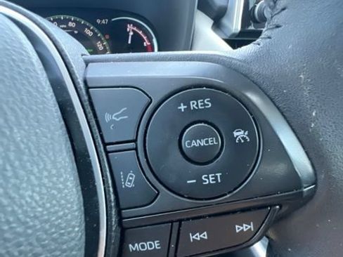 Used 2023 Toyota RAV4 XLE w/ Convenience Package FWD image 12