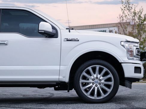 Used 2020 Ford F150 Limited w/ Trailer Tow Package image 9