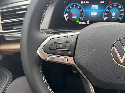 New 2026 Volkswagen Atlas Cross Sport SE image 17