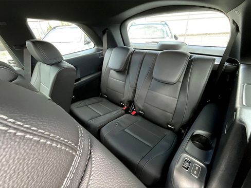 New 2026 Mercedes-Benz GLS 450 4MATIC image 11