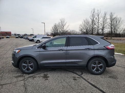 Used 2022 Ford Edge SEL w/ Sport Appearance Package image 5