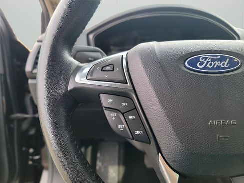 Used 2018 Ford Fusion SE w/ Equipment Group 601A image 17