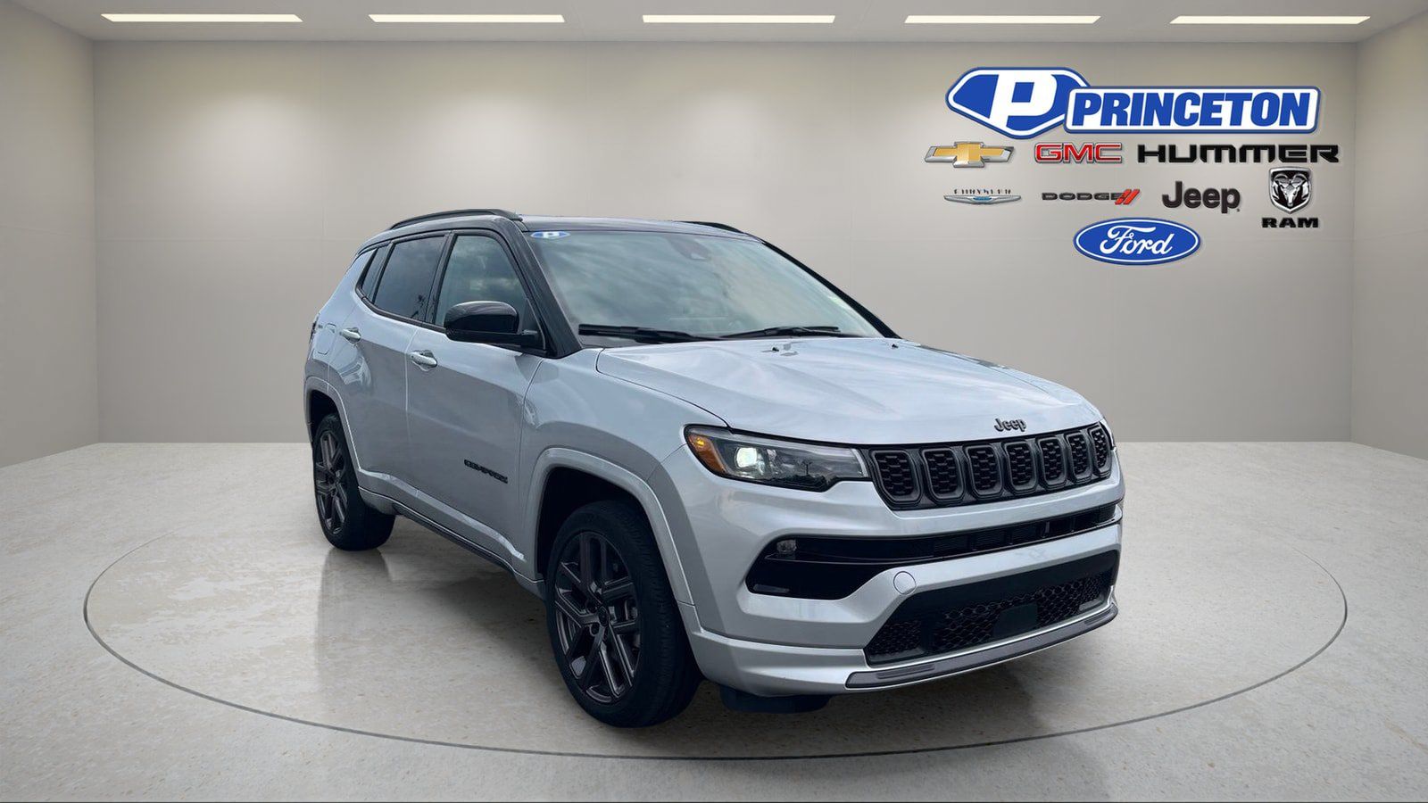 Used 2025 Jeep Compass Limited w/ High Altitude Package AWD/4WD image 1