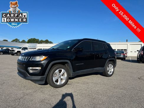 Used 2018 Jeep Compass Latitude w/ Popular Equipment Group FWD image 1
