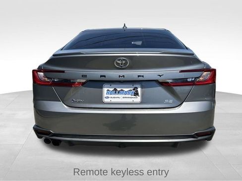 Used 2025 Toyota Camry SE FWD image 3